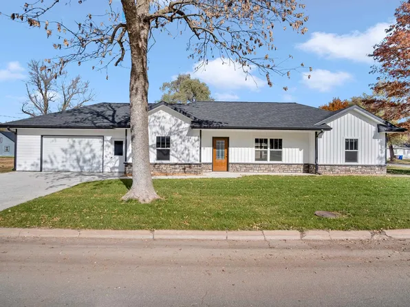 201 W Morgan St, Inman, KS 67546