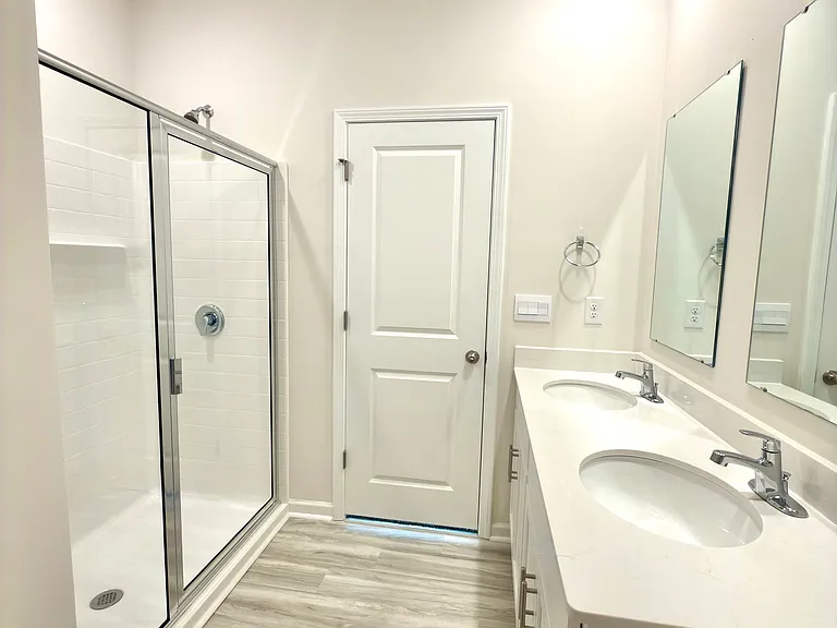 123 Pecan Grove Ln — Photo 17