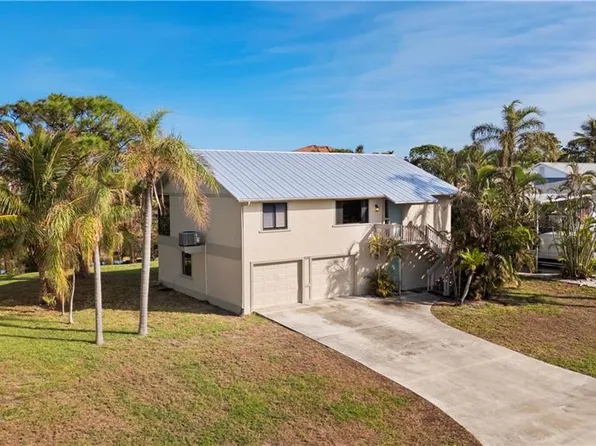 4748 Pembrooke LN, BONITA SPRINGS, FL 34134