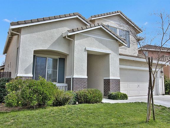 3rd image of 3796 Porto Fino St