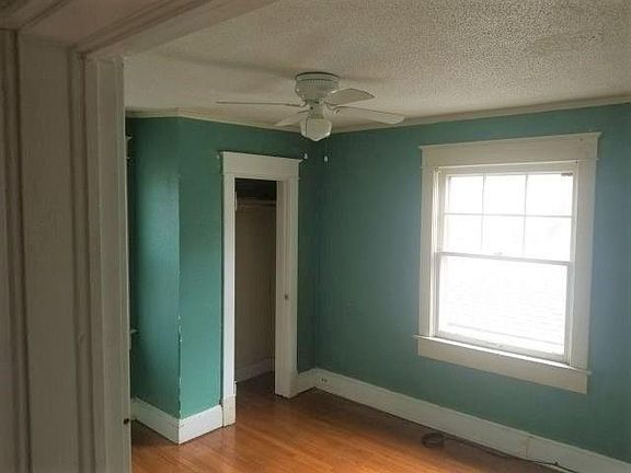 5th image of 2816 E 40th St