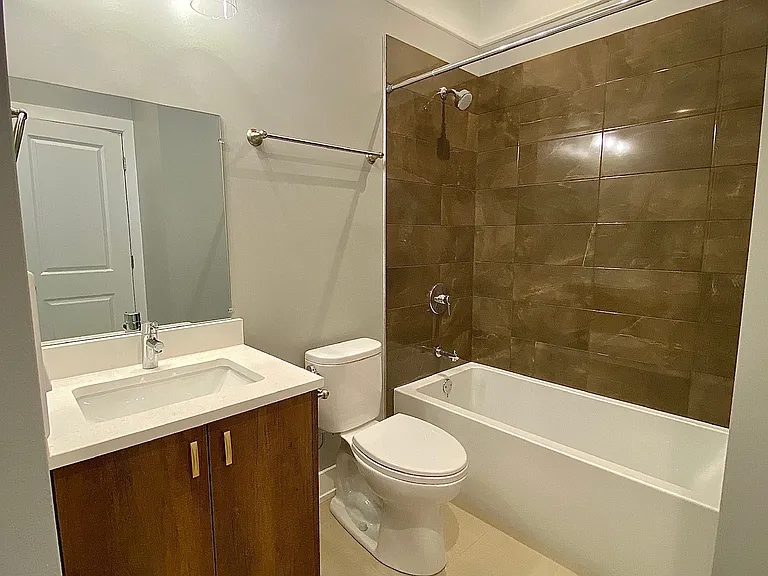 1836 W Augusta Blvd #1F — Photo 33