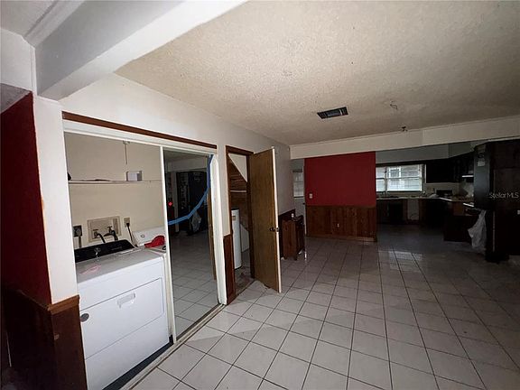 3rd image of 11001 SE Sunset Harbor Rd #D21