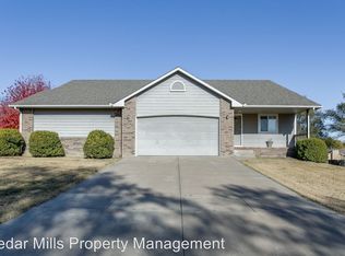 4744 N Hedgerow St, Wichita, KS 67220