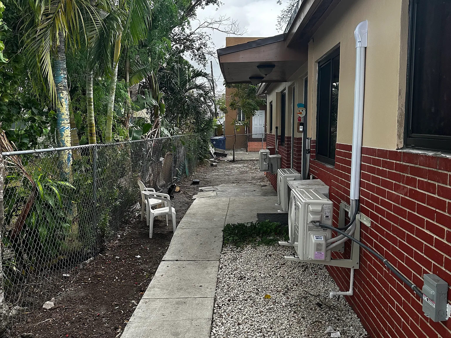 1871 NW Flagler Terrace — Photo 3
