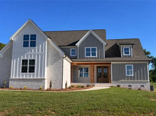 188 Orchard Grass Ct, Mocksville, NC 27028