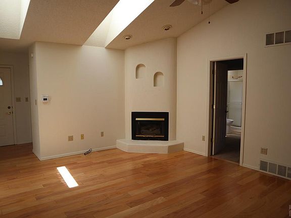 5th image of 167 S Casa Monterey Way