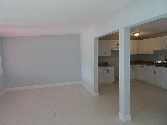 4th image of 5006 S 86th St