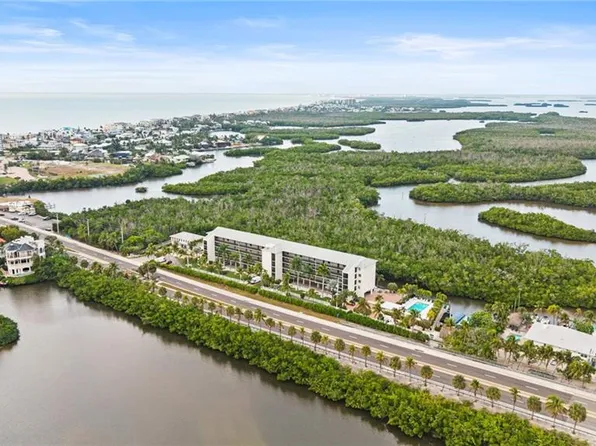 5220 Bonita Beach RD SW #111, BONITA SPRINGS, FL 34134