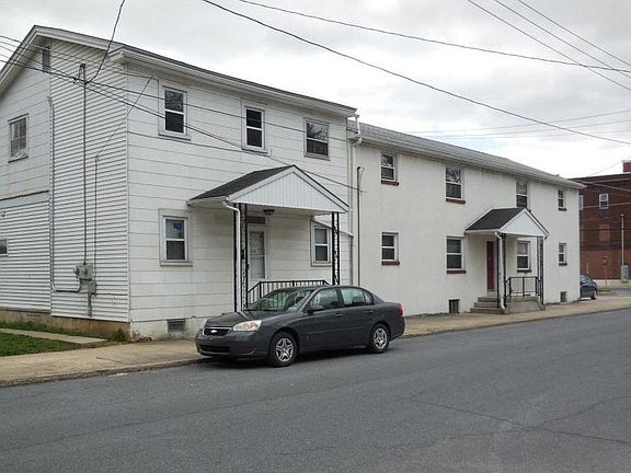 2nd image of 49 W Stiegel St