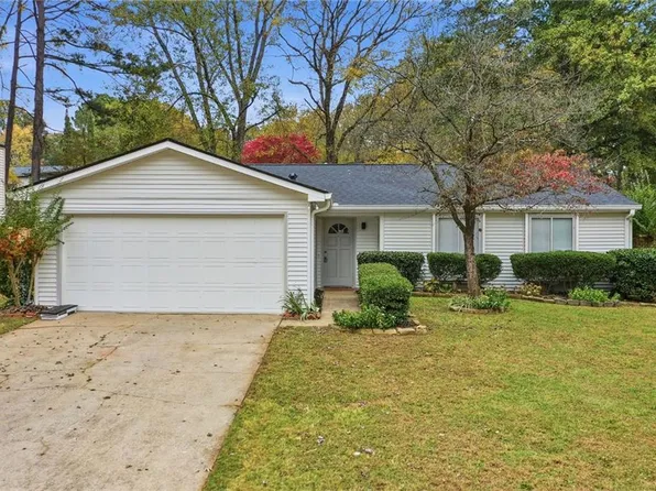 10630 Worthington Hills Mnr, Roswell, GA 30076