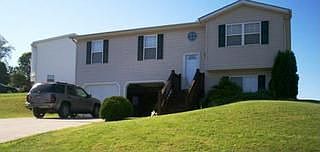 2nd image of 1000 Blueberry Ct