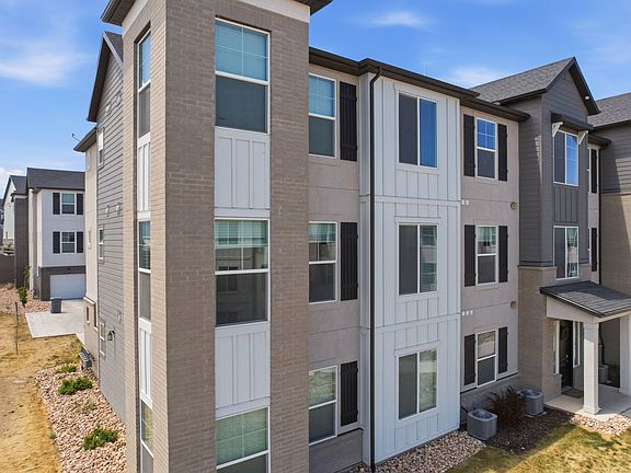2nd image of 752 N Favreau Ln #V201