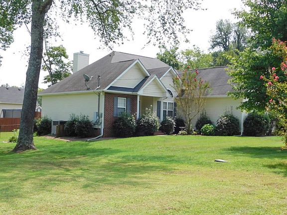 2nd image of 107 Gardenwood Ct