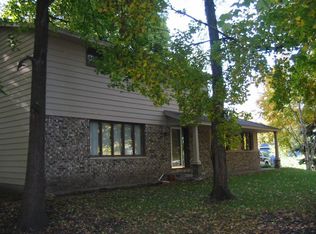 124 Maple Ridge Cir, Delano, MN 55328