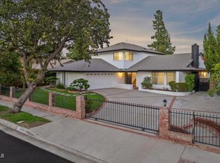 10856 Topeka Dr, Porter Ranch, CA 91326