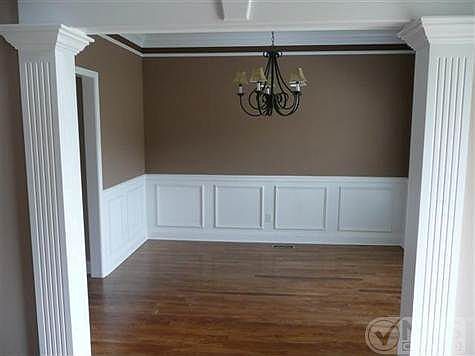 3rd image of 3917 Henricks Hill Dr