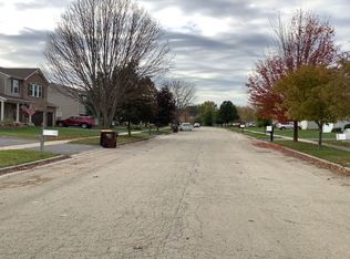 2412 Fairfield Trl, Belvidere, IL 61008