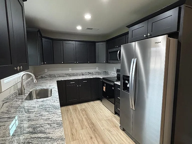 320 Whitley Ln — Photo 13