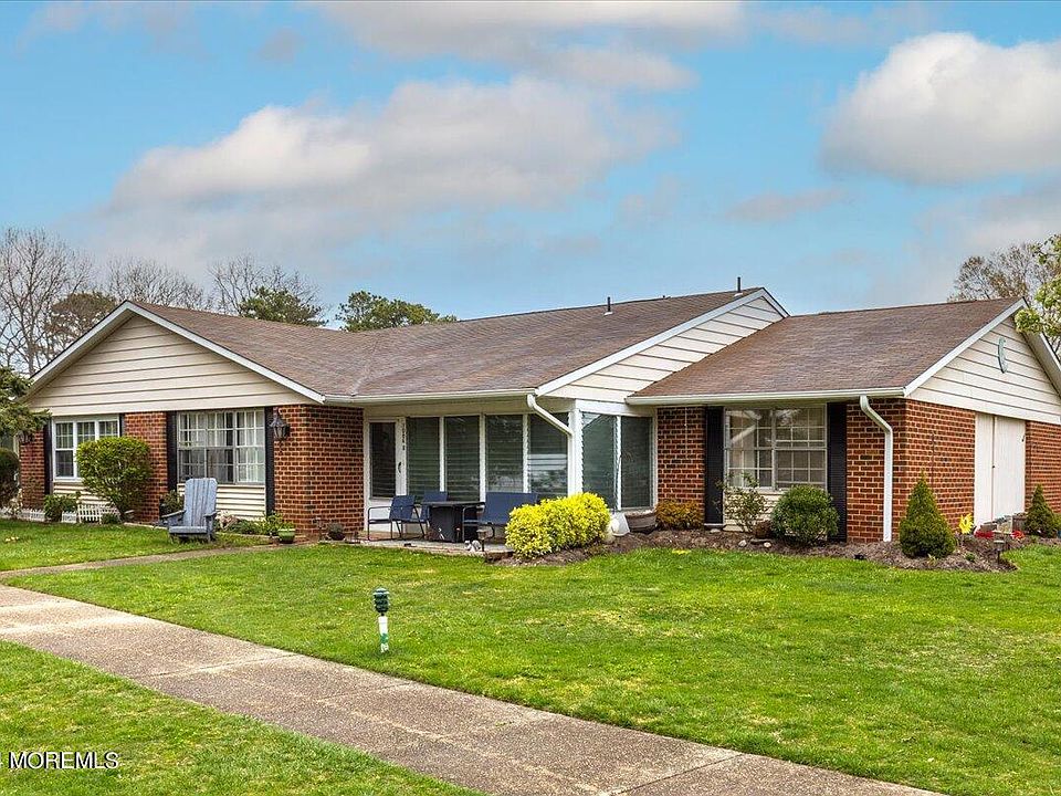 1st image of 1086B Argyll Circle