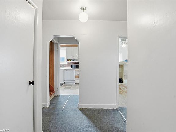 5th image of 560 Stone Church Rd E