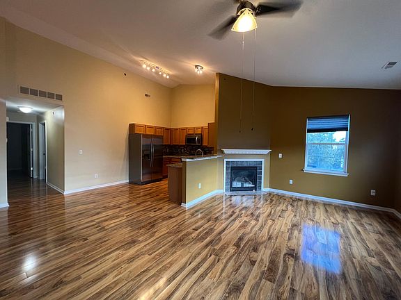 4th image of 14591 Vauxhall Dr