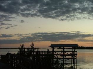 1025 7th St #1, Cedar Key, FL 32625