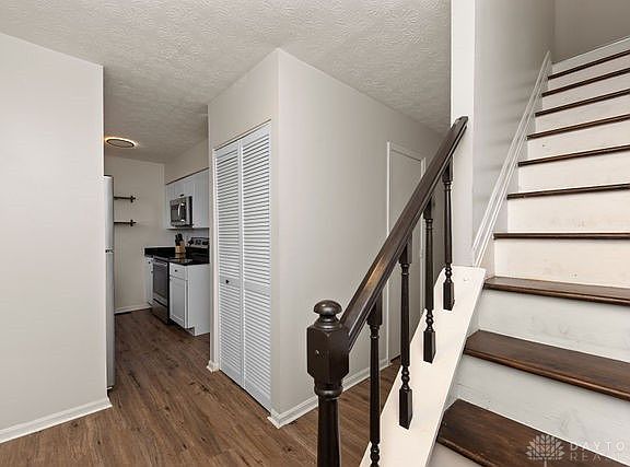 5th image of 9532 Haddington Ct