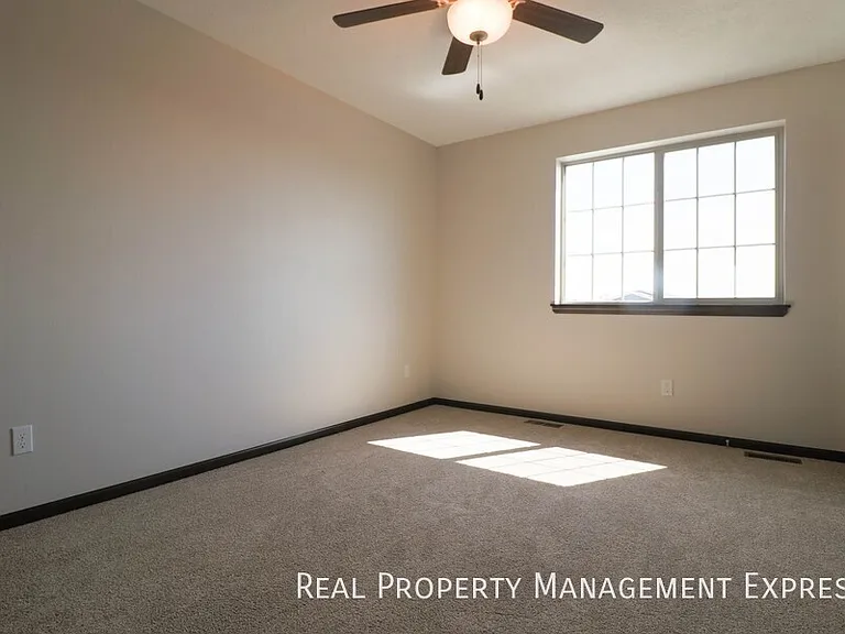 9420 W Gert St — Photo 11