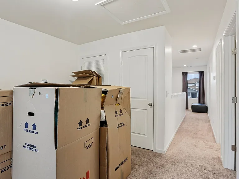 207 Mount Royal Ct — Photo 35