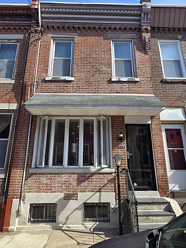 838 Mercer St Photo 1