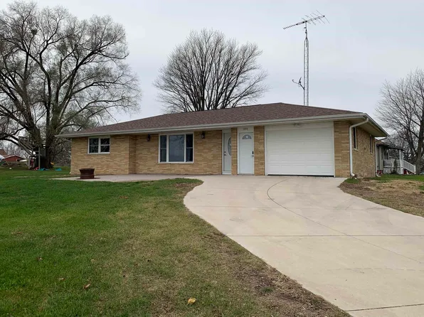 3277 County Road D, Cuba City, WI 53807