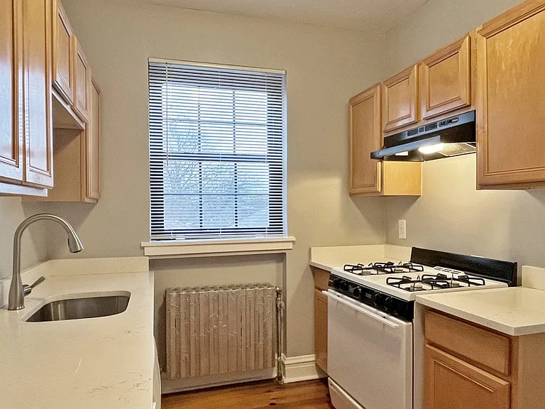 415-425 S. Taylor Ave. — Photo 13