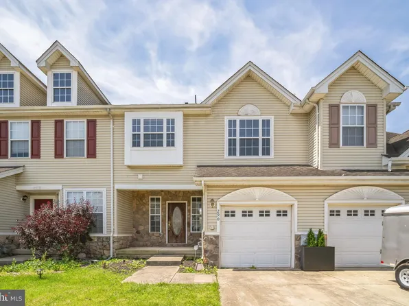 290 Westbrook Dr, Woolwich Township, NJ 08085