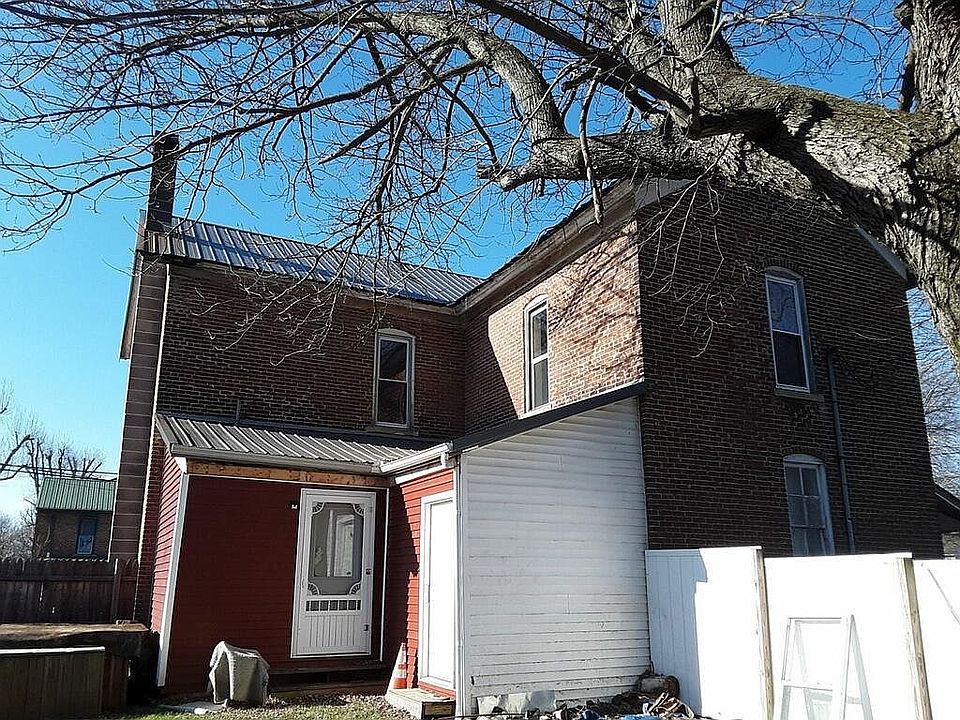 2nd image of 203 S Elm St