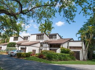 8516 SW 94th St, Coral Gables, FL 33156