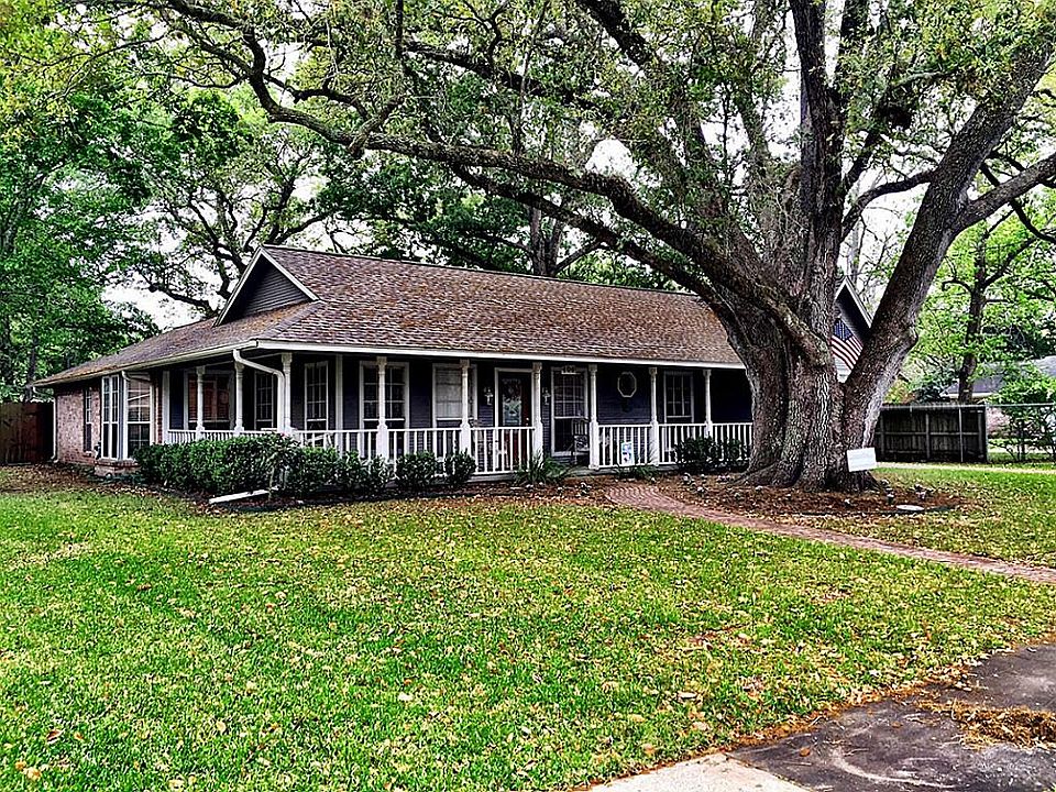 1st image of 404 Narcissus St