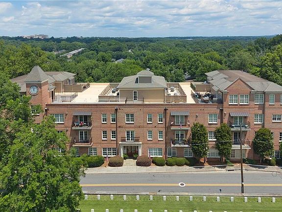 2nd image of 351 Washington Ave NE Suite 309