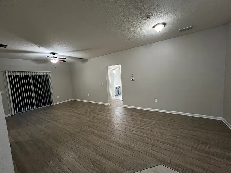6985 Ortega Woods Dr — Photo 11