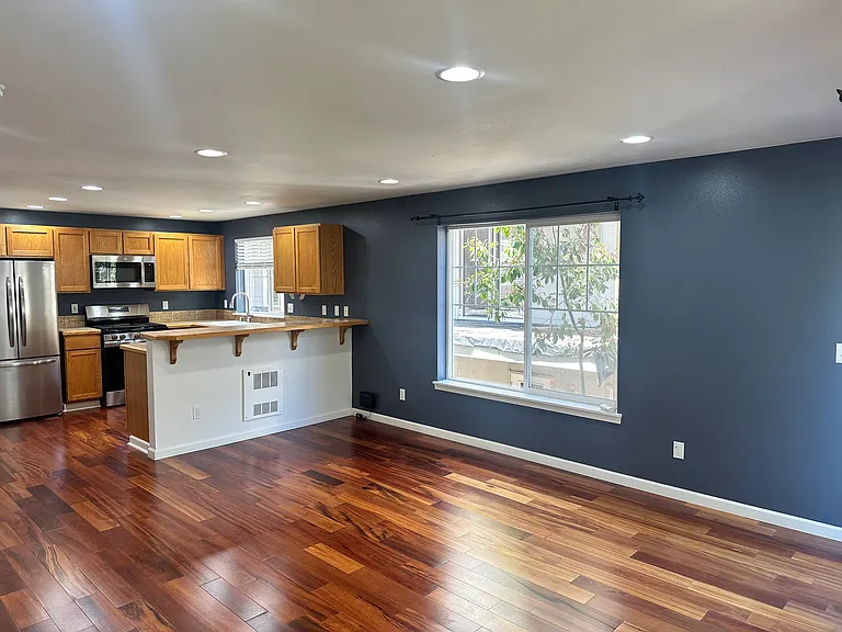 8524 Midvale Ave N #B — Photo 2