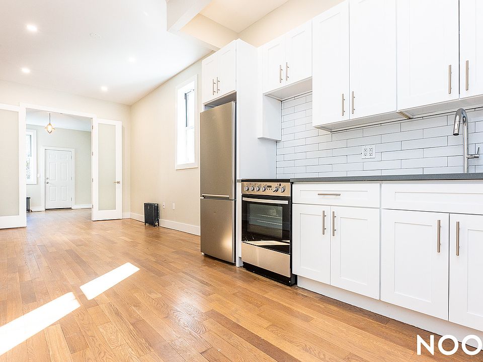 1st image of 170 Jefferson St #1B