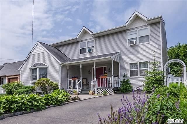 1st image of 6 Gaulton Dr