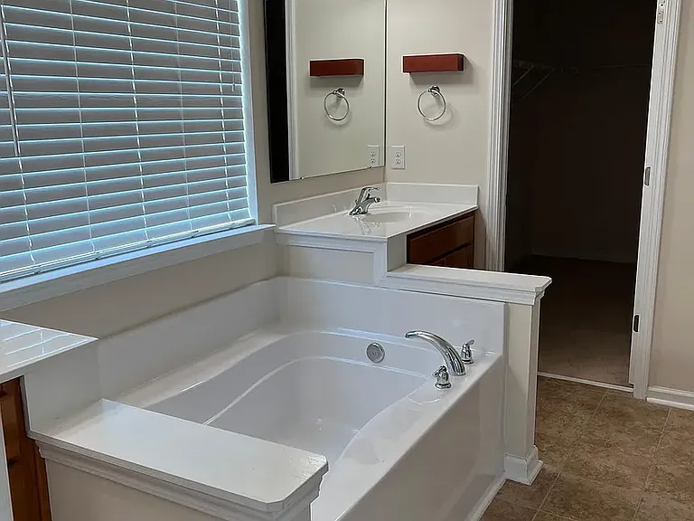536 Majorca Loop — Photo 21
