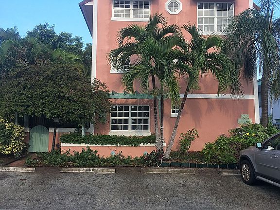 3rd image of 4640 Bougainvilla Dr APT 3