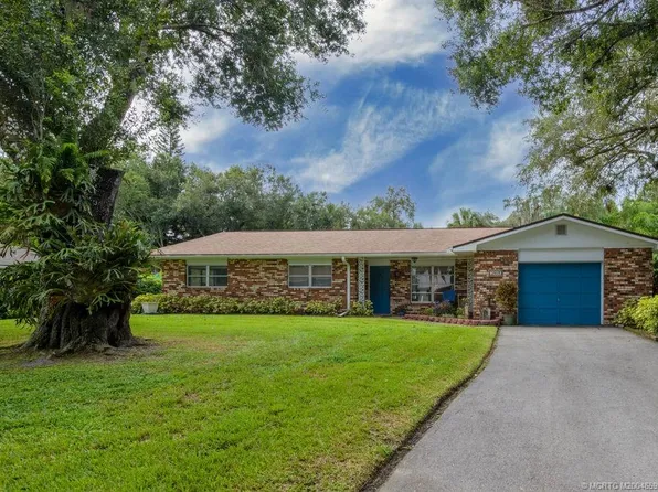 2505 Gray Twig Ln, Fort Pierce, FL 34981
