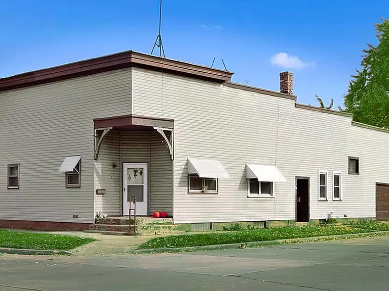 Unit Photo