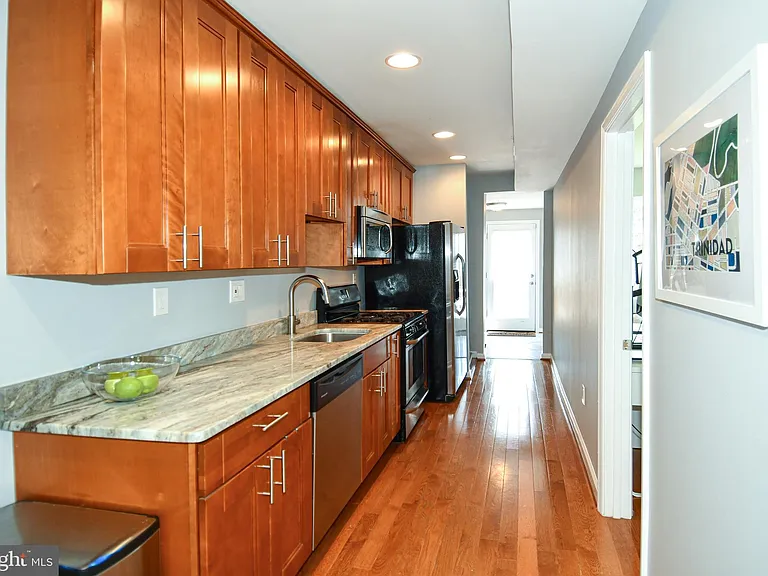 1643 Montello Ave NE #4 — Photo 10