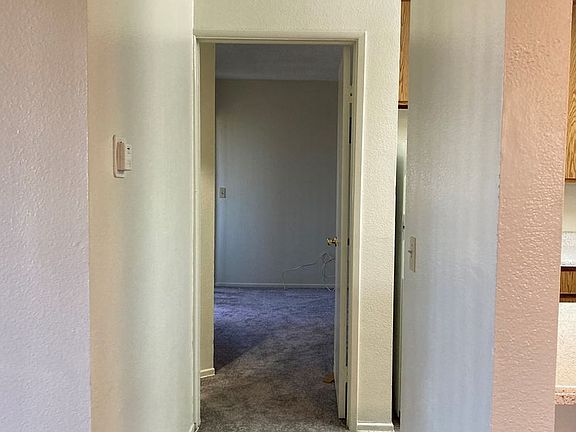 3rd image of 725 Magnolia Ave APT 6