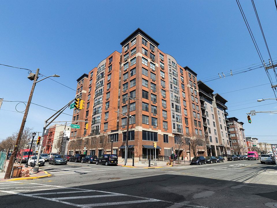 1st image of 4301 Park Ave APT 6D