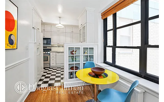 Sold by Douglas Elliman | media 3